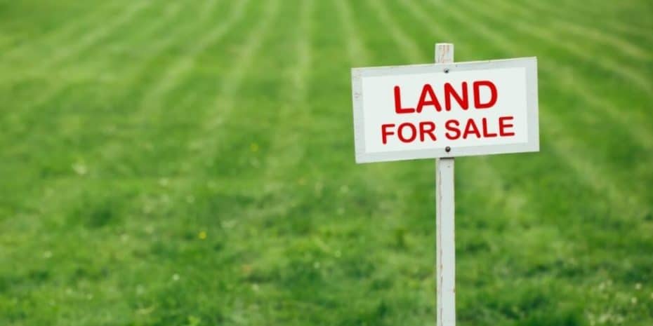 land for sale picket sign
